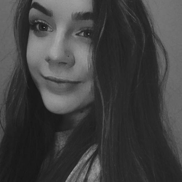 Meet your Posher, Madison grace - Picture 1 of 1